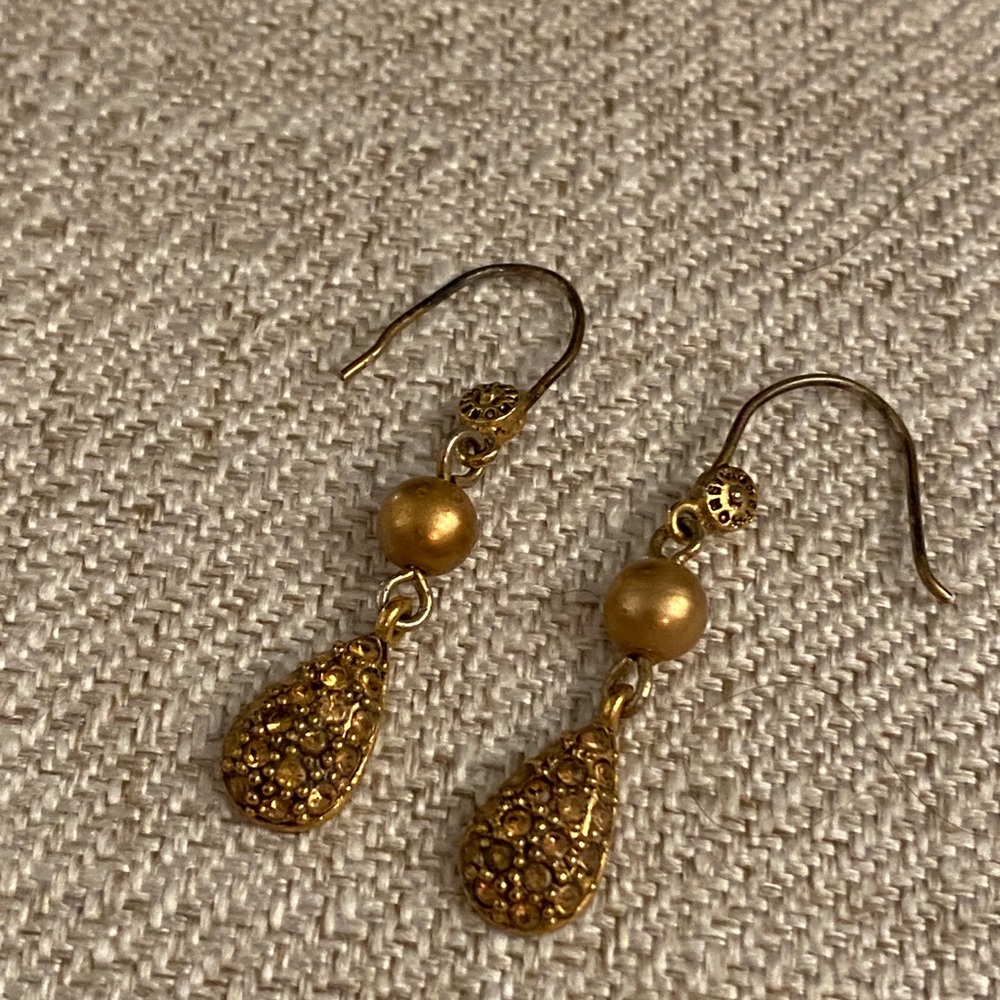 Dangly gold earrings